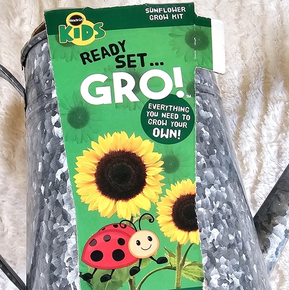 Sunflower Grow Kit - Picture 8 of 8